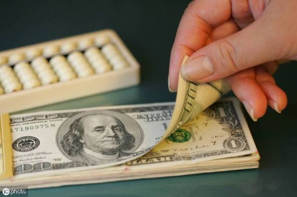 怎么换美元，换了美元可以取出来吗？如何换外汇现金合算