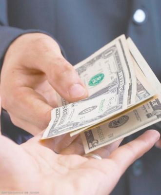 怎么去银行兑换美元？需要什么手续？如何大量从银行换美金