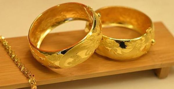 黄金会退色吗?该怎样保养？如何规避黄金的风险