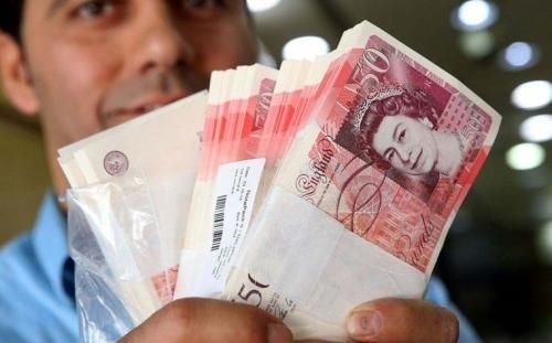 在银行能直接人民币换成英镑吗？人民币如何兑英镑