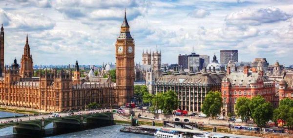 英国留学：留学生如何在英国开立银行账户？如何在伦敦外汇交易中心开户