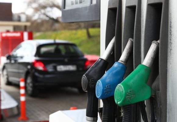 美国油管泄露可以拉高油价吗？美国如何打压油价