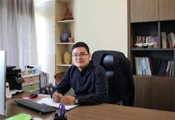 期货公司营业部经理属于高管？期货部副主任